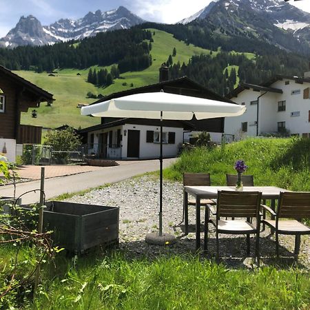 2-Zimmer Ferienwohnung,Parterre,Sitzplatz,Garage Adelboden Zewnętrze zdjęcie
