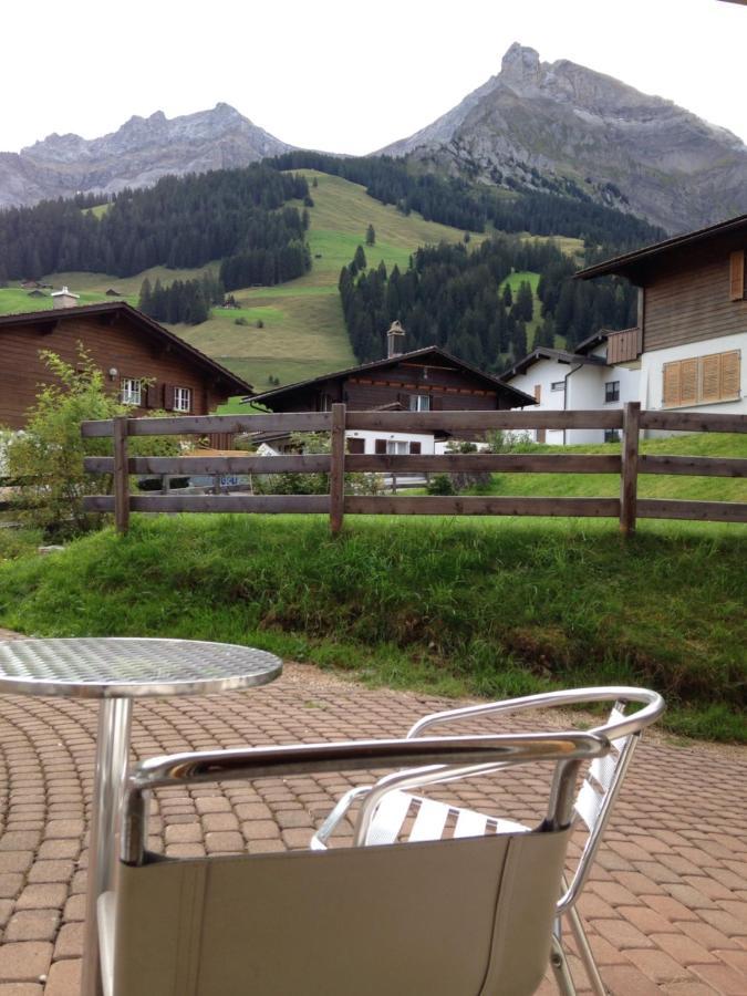 2-Zimmer Ferienwohnung,Parterre,Sitzplatz,Garage Adelboden Zewnętrze zdjęcie